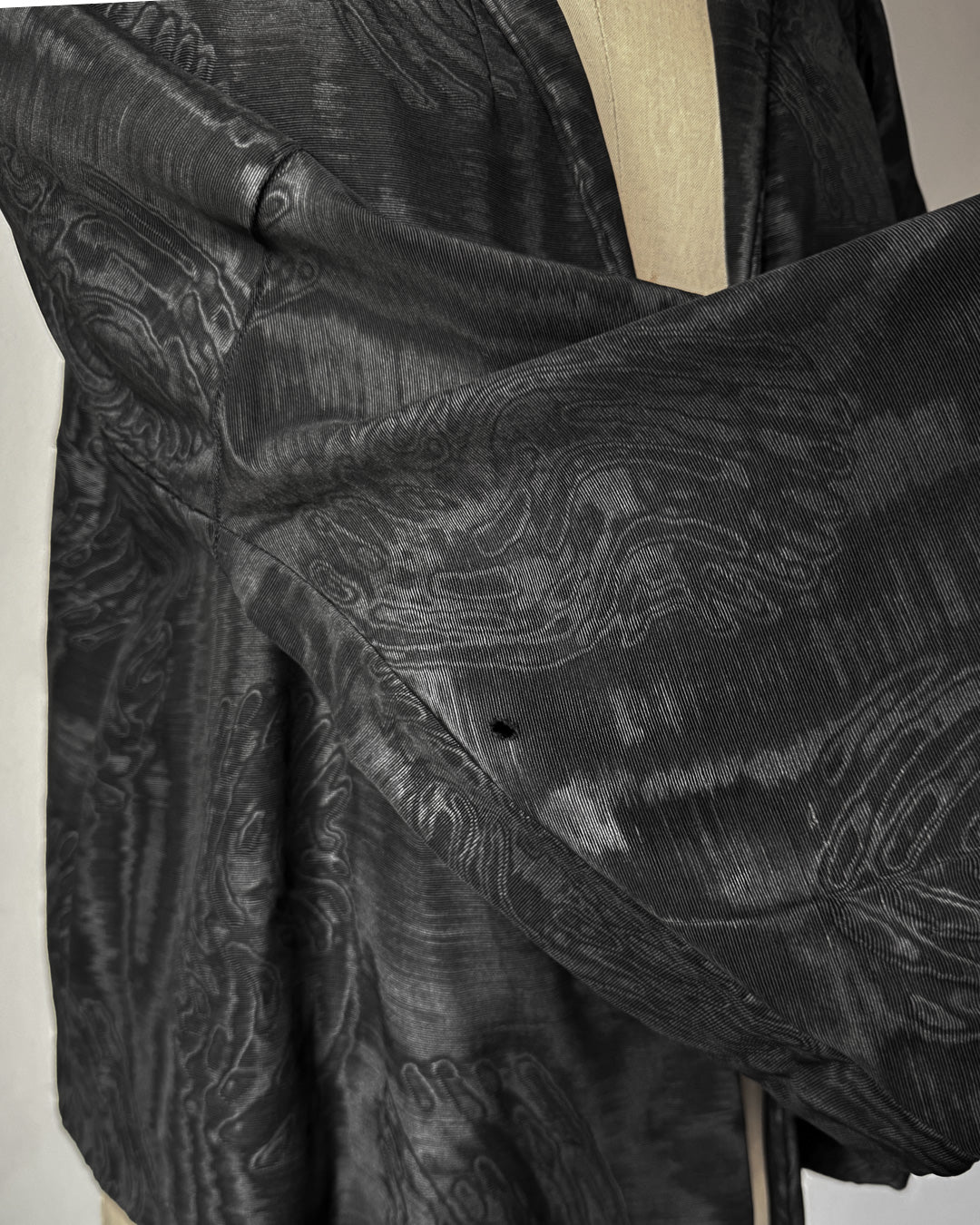 1920s Black Silk Moiré Flare Sleeve Mourning Jacket / S-M