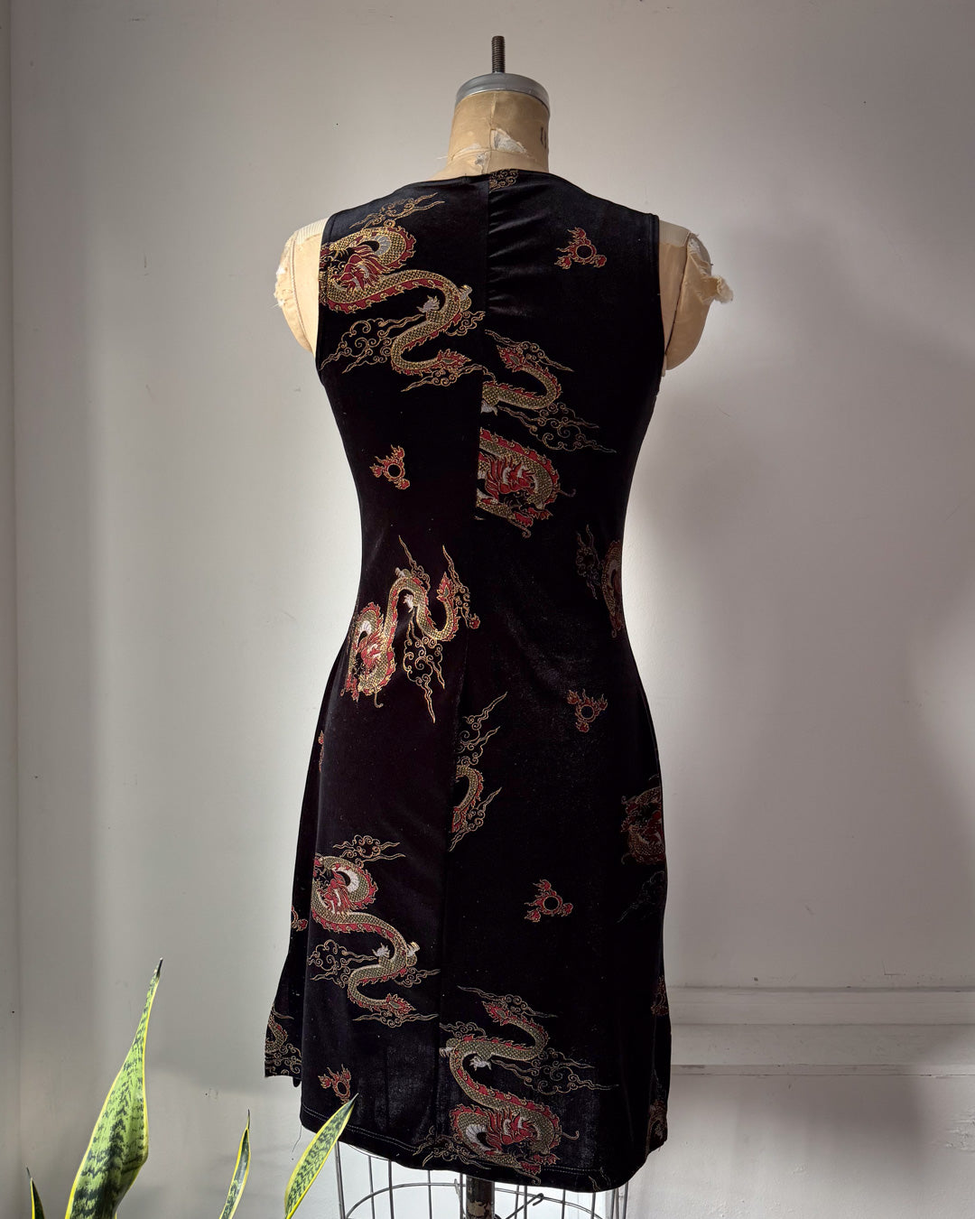 90s Black Velvet Dragon Motif Dress / S
