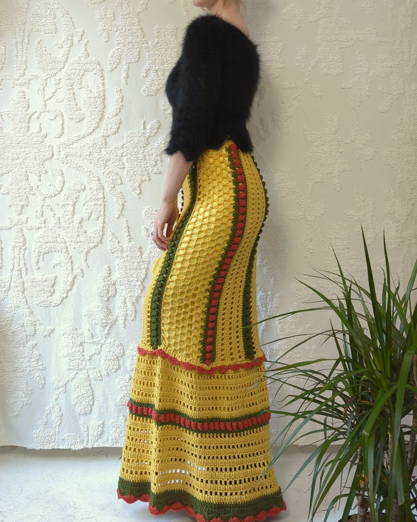 70s Autumnal Crochet Maxi Skirt / S-M