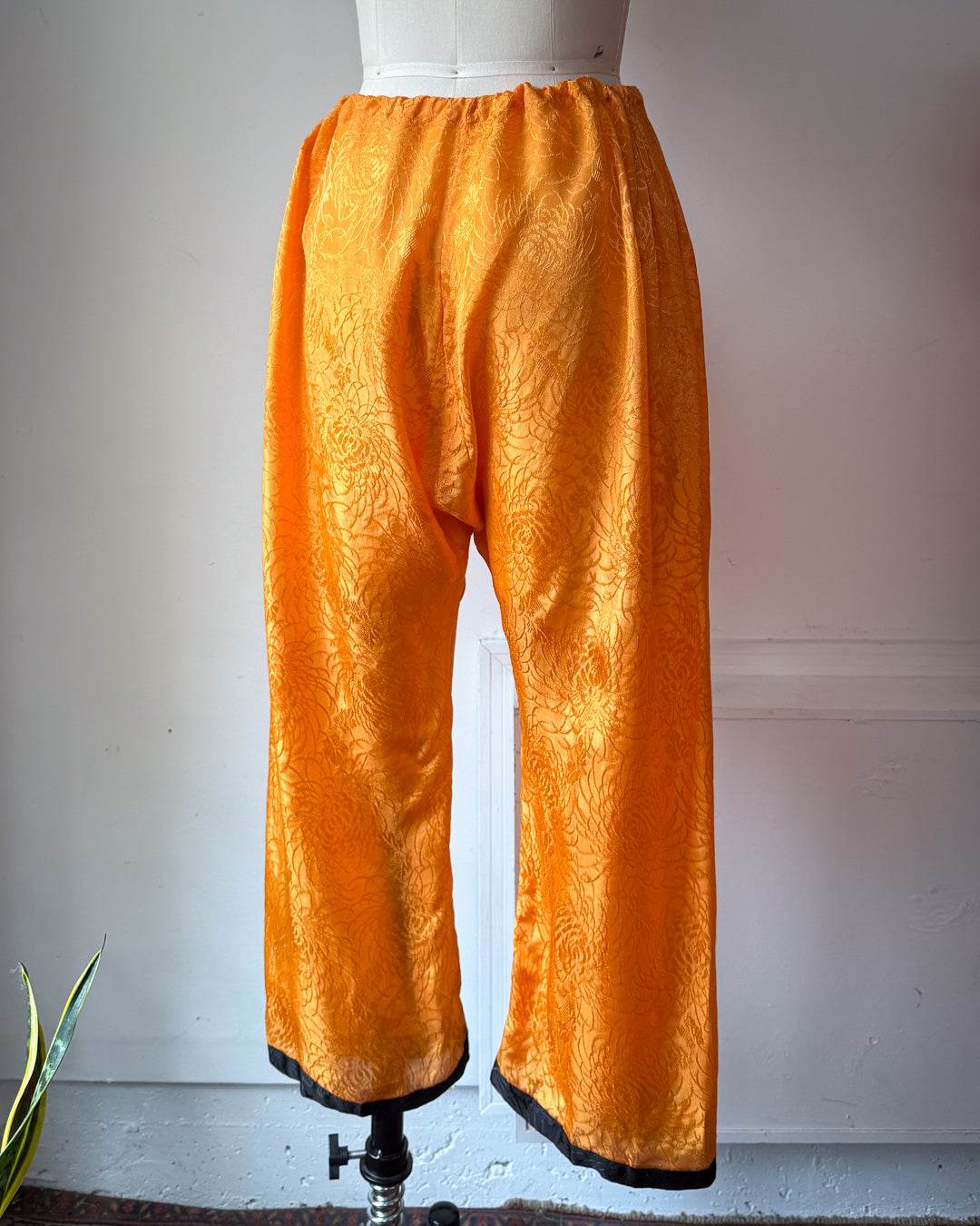 20s Black & Orange Embroidered Silk Pajama Set / S-L