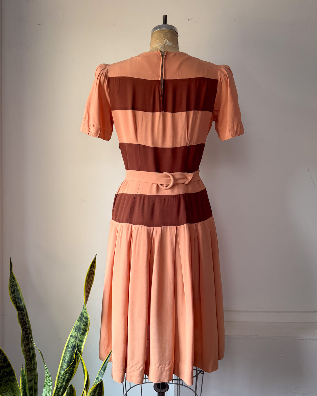 40s Carole King Embroidered Dress / S