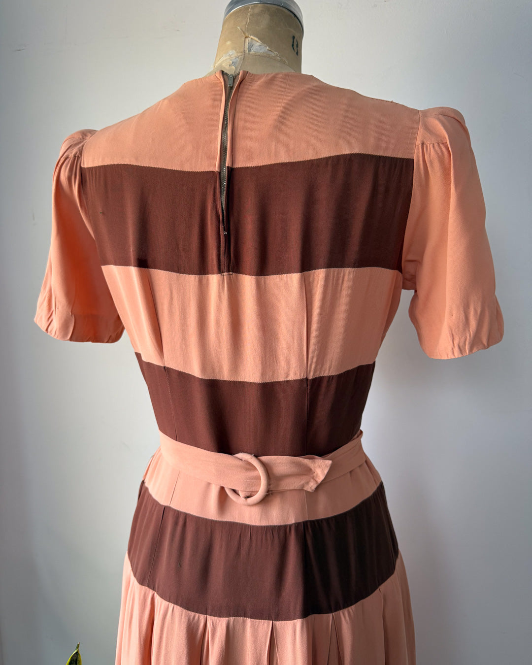 40s Carole King Embroidered Dress / S