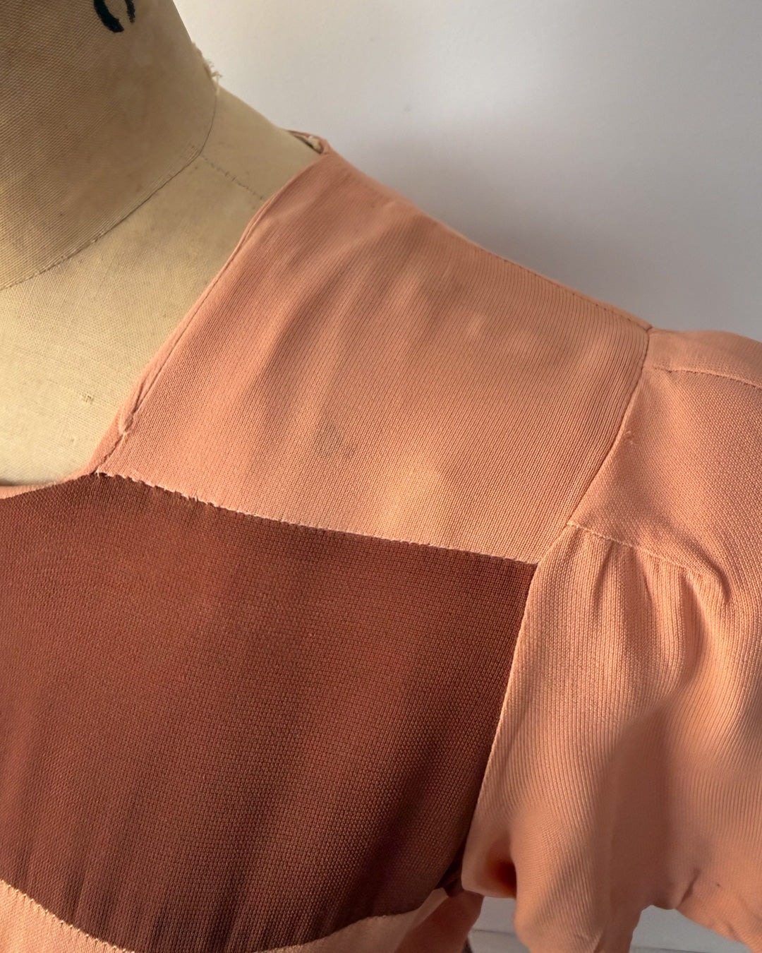 40s Carole King Embroidered Dress / S