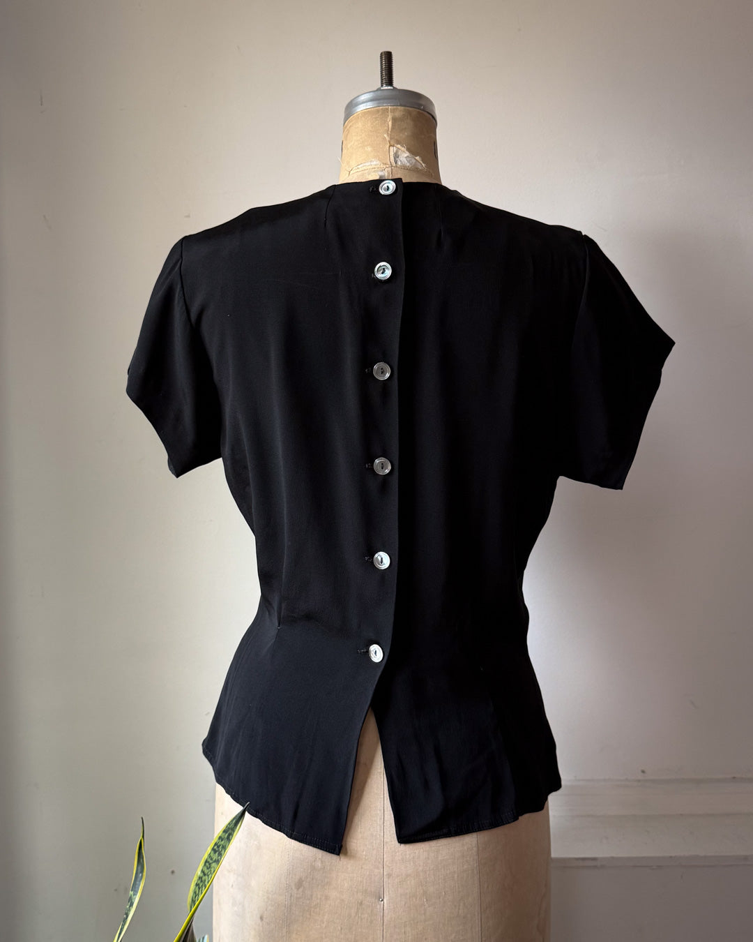 40s Cutout Neckline Black Rayon Blouse Top / M