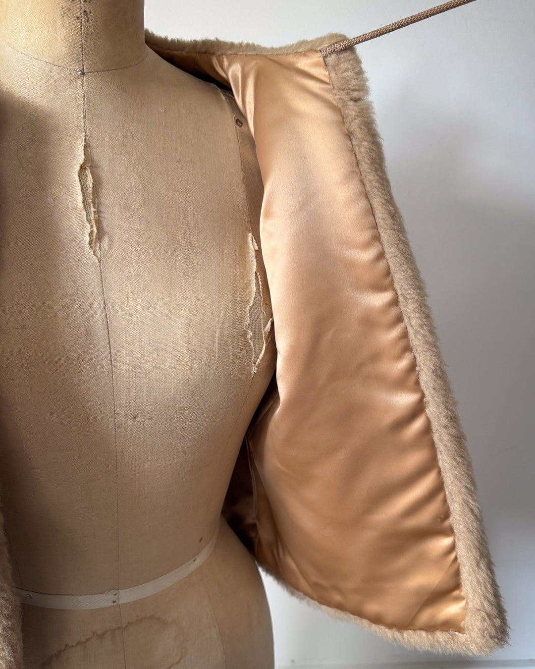 50s Faux Fur Pom Pom Cropped Jacket / S-M