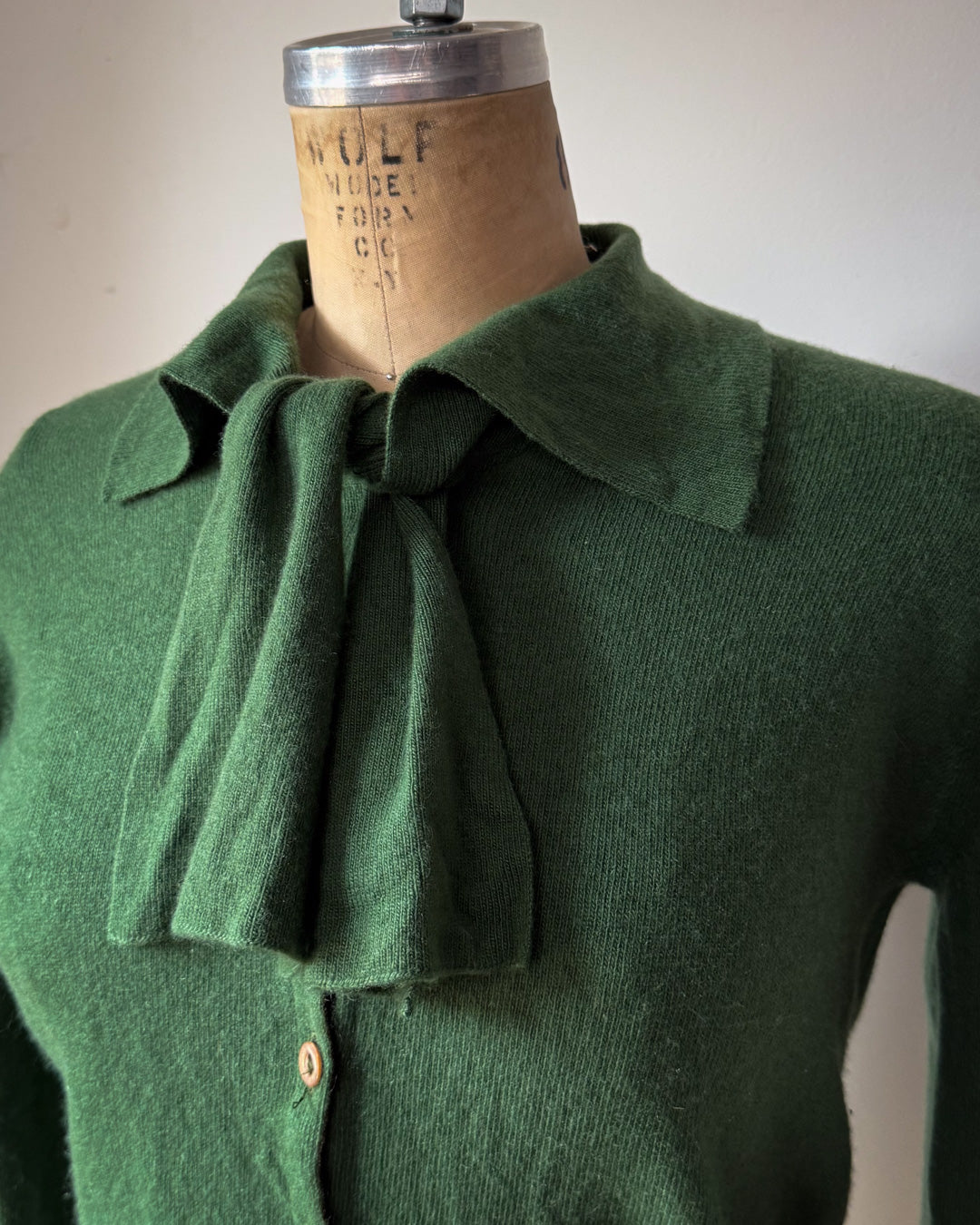 50s Green Cashmere Knit Tie Neck Cardigan / M