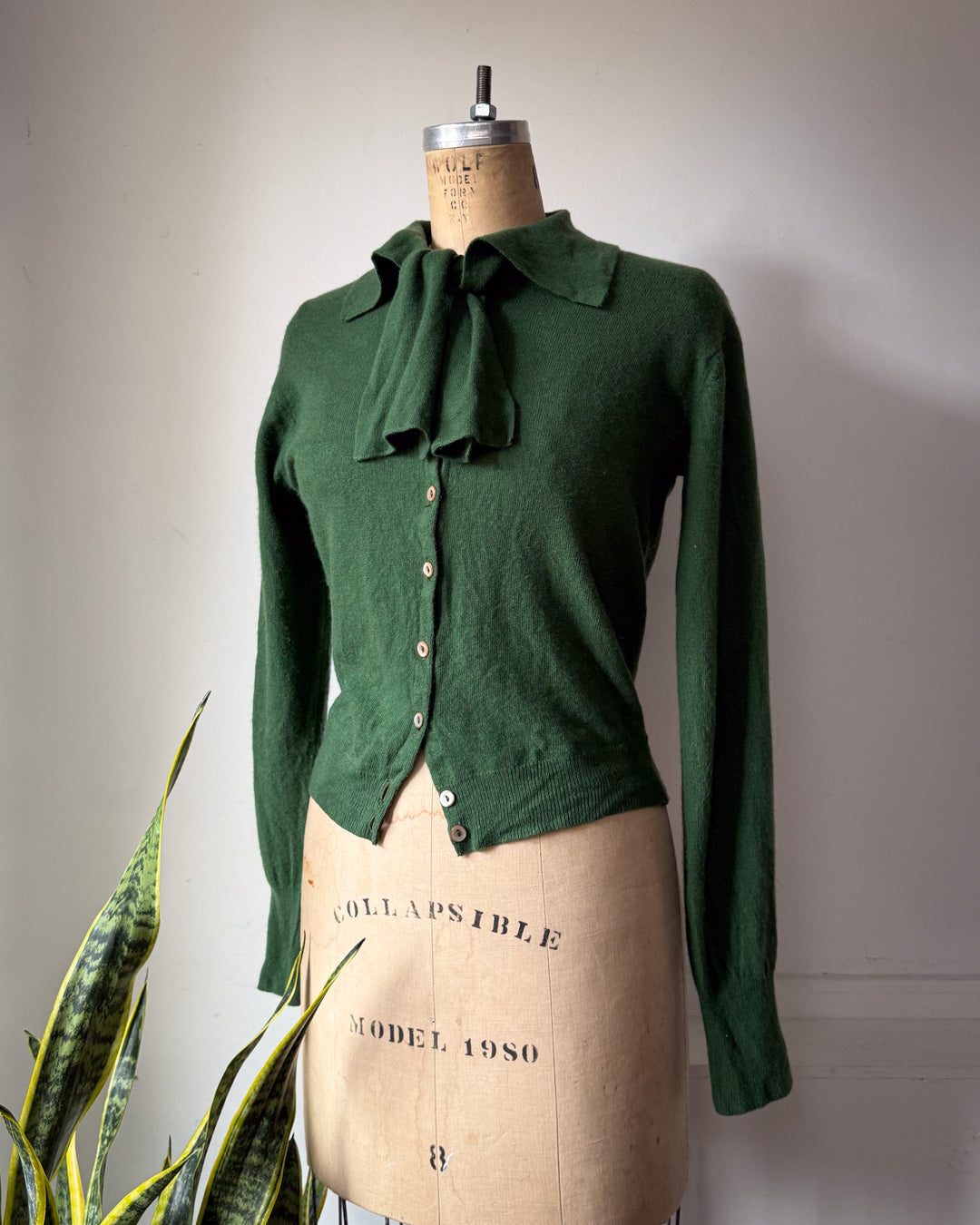 50s Green Cashmere Knit Tie Neck Cardigan / M