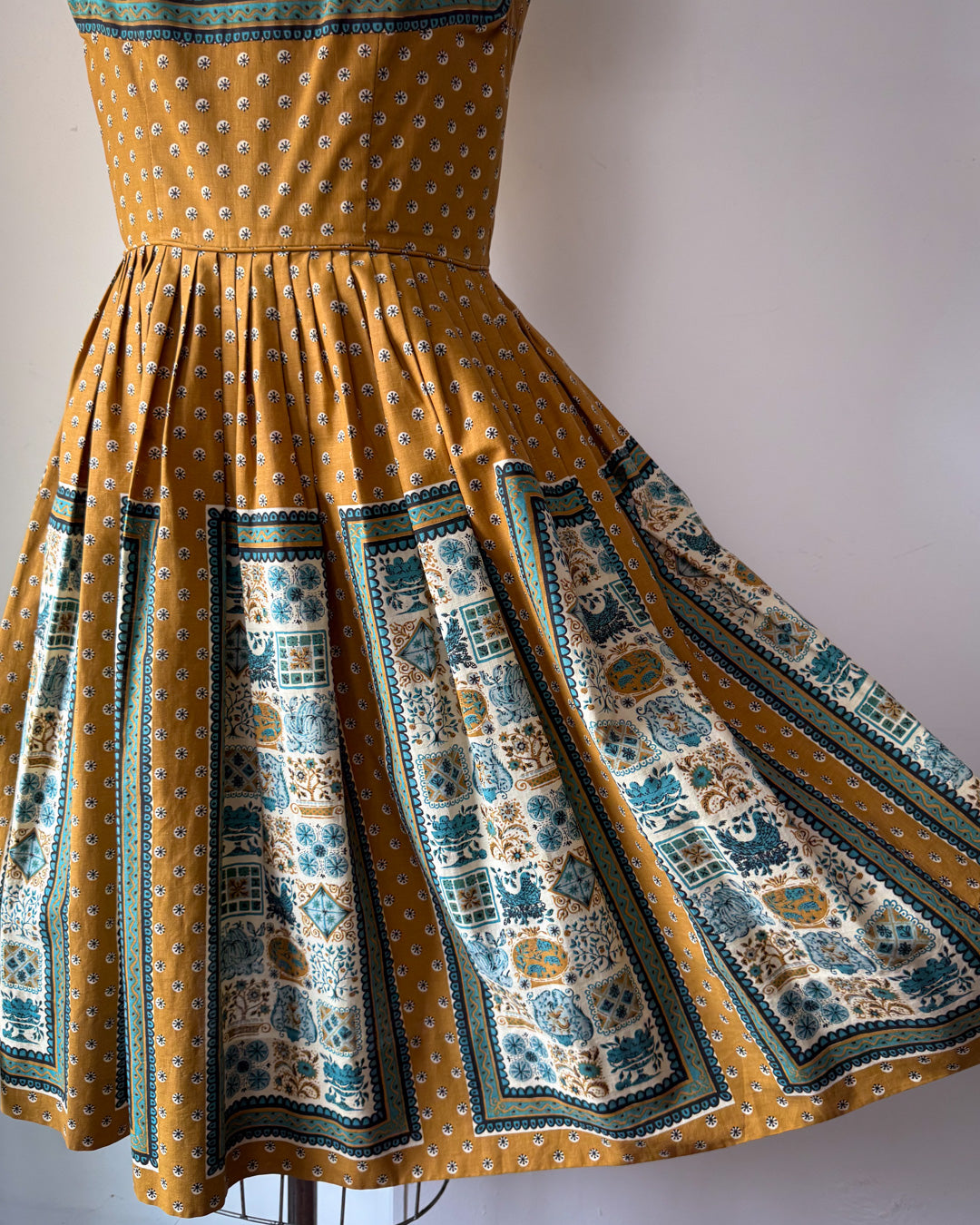 50s Ochre Novelty Print Sun Dress / M