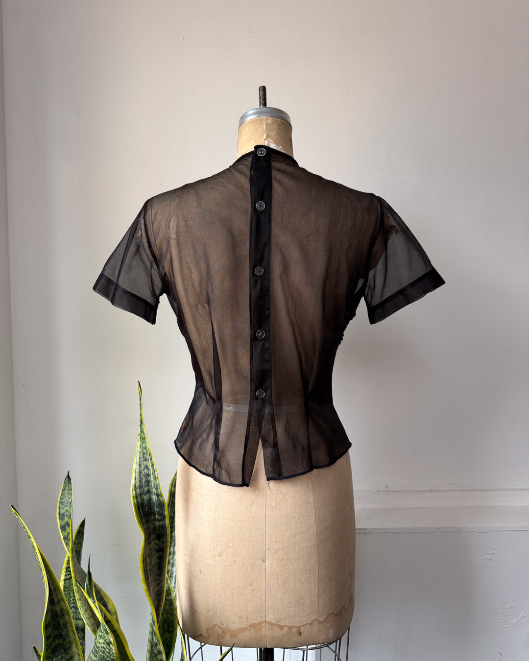50s Sheer Black Zig Zag Short Sleeve Blouse / M