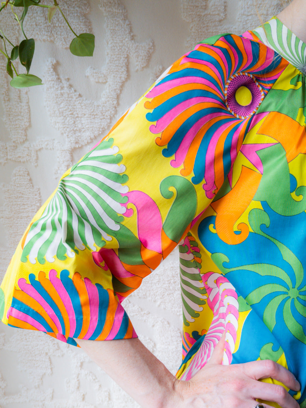 60s Vanity Fair Psychedelic Lounge Dress / S-M