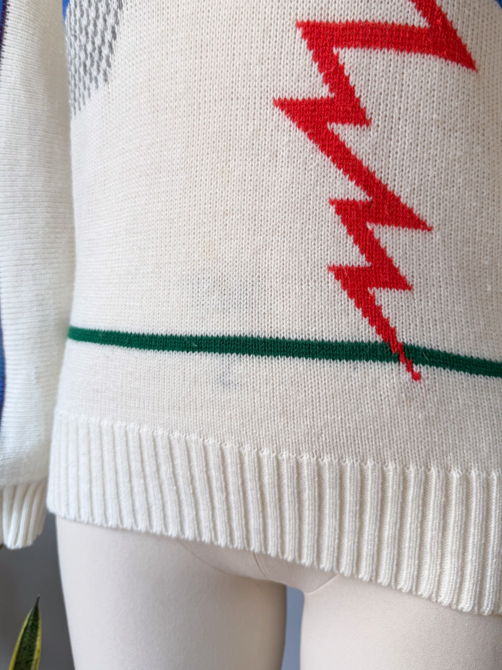 Rare 70s White Novelty Rainbow Sweater / S