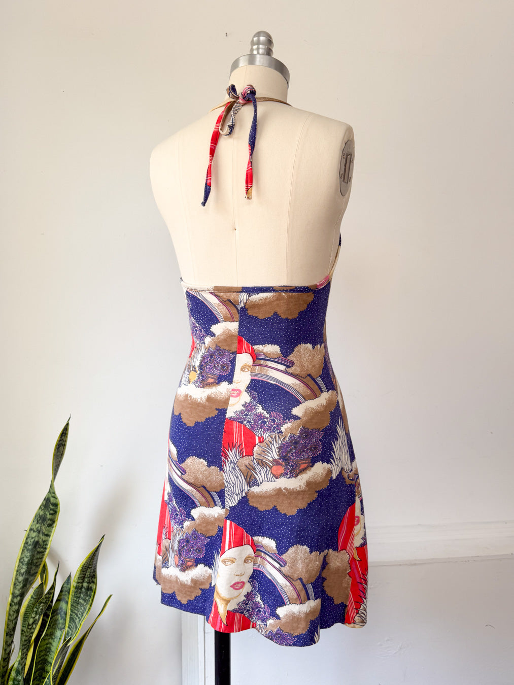 70s Deco Lady Novelty Halter Mini Dress / S