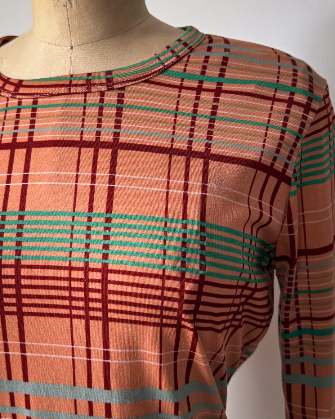 70s Peach Plaid Print Long Sleeve Knit Top / M