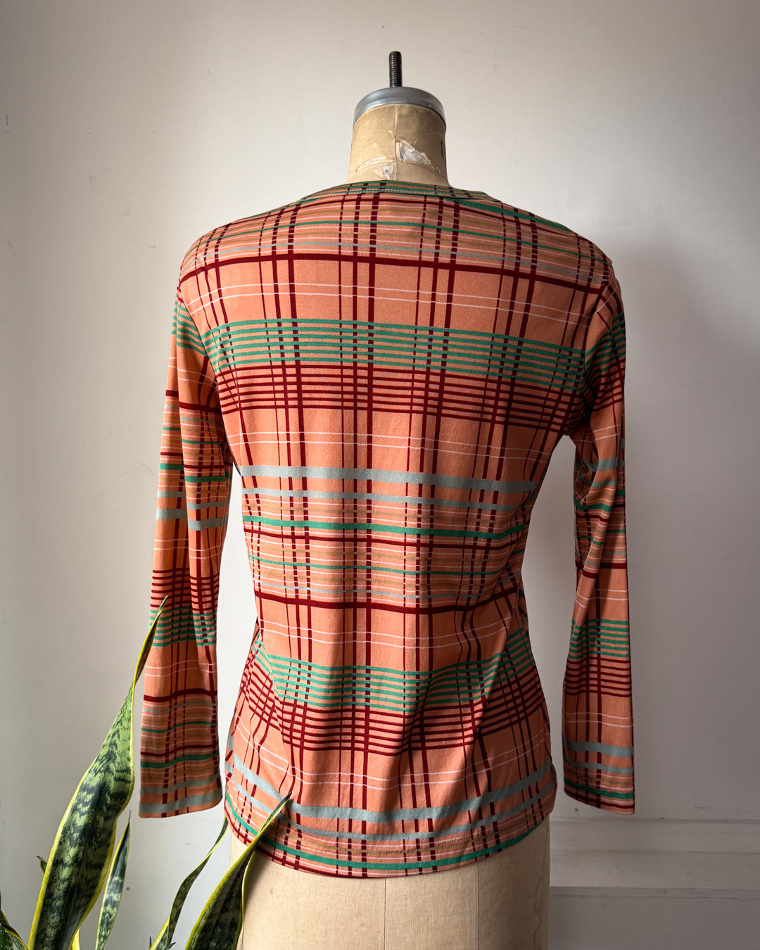 70s Peach Plaid Print Long Sleeve Knit Top / M