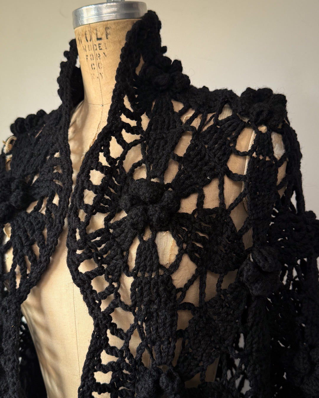 60s Black 3D Flower Crochet Fringe Shawl