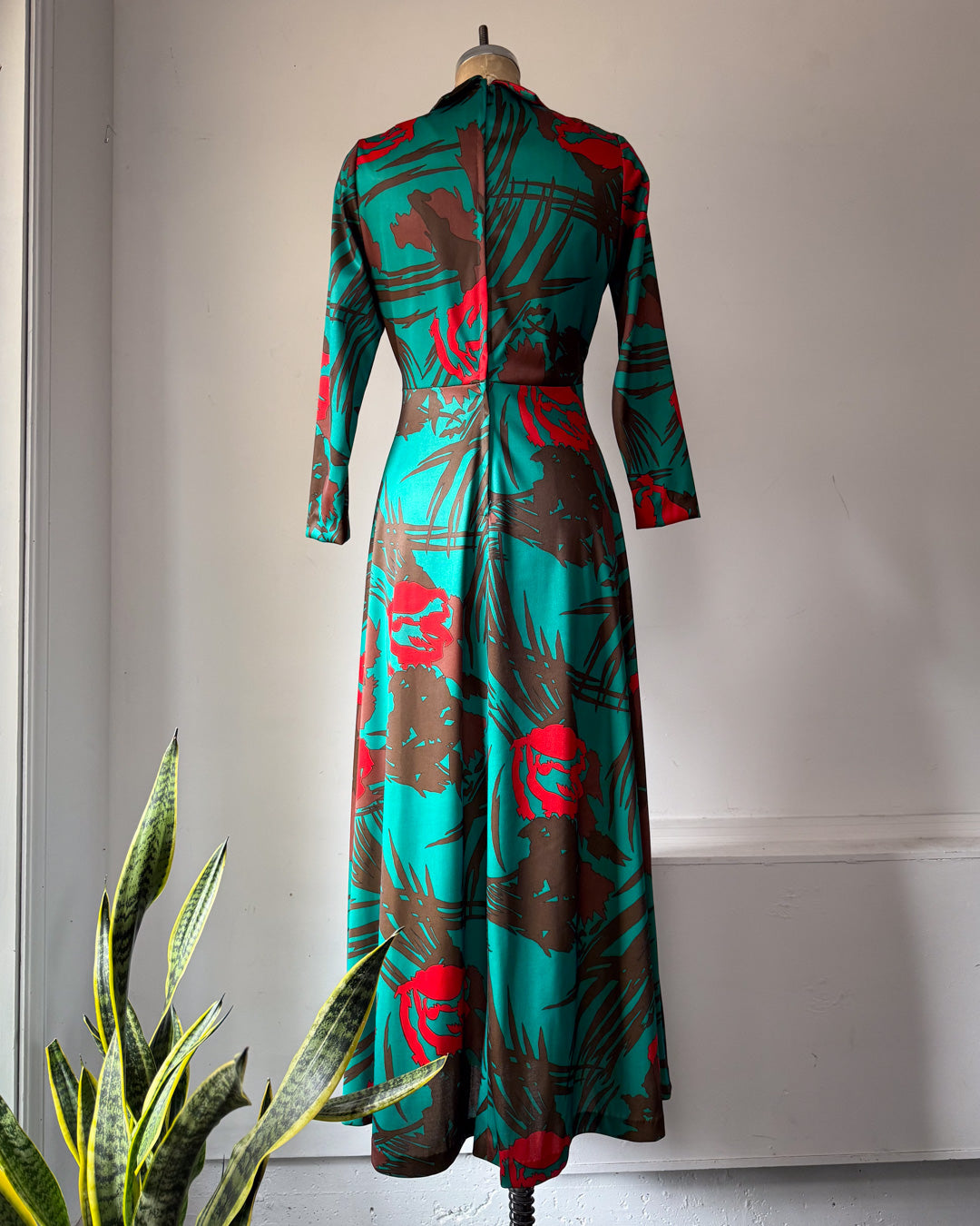 70s Teal Green & Red Bold Floral Print Maxi Dress / M