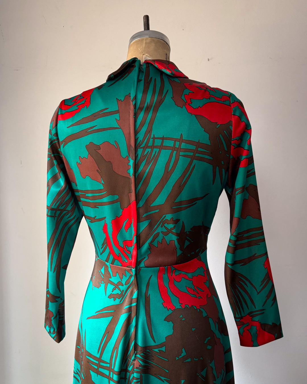 70s Teal Green & Red Bold Floral Print Maxi Dress / M