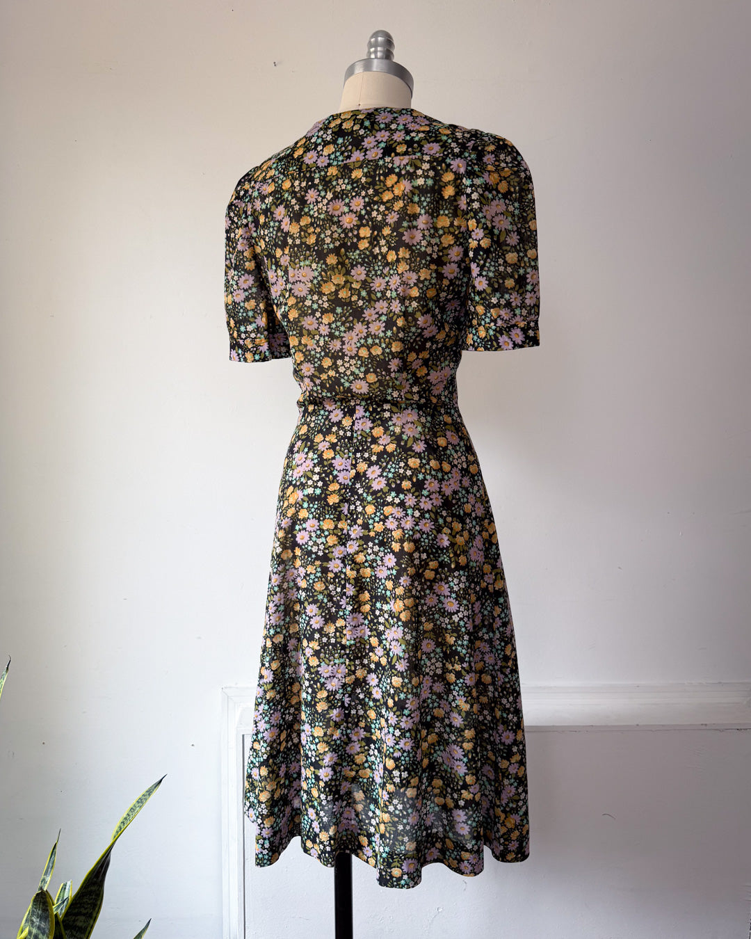 70s Dark Floral Dress / S