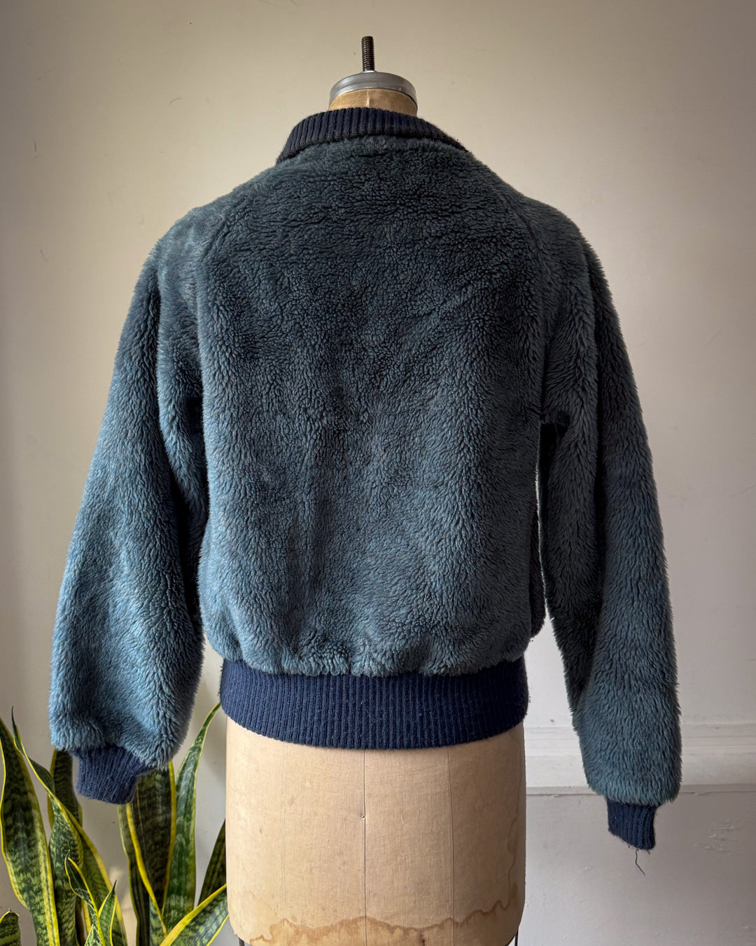 70s Fuzzy Blue Gray Faux Fur Jacket / M