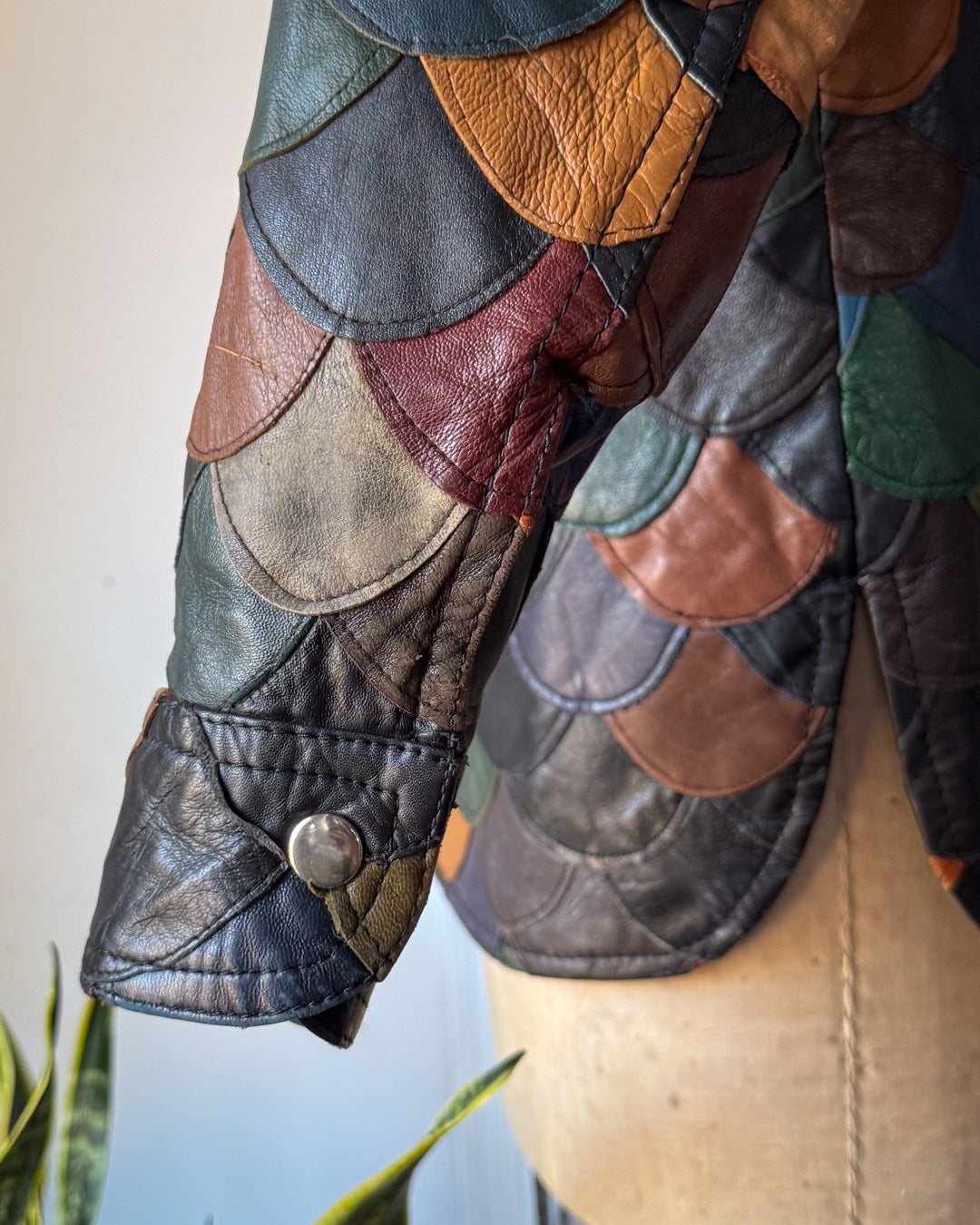 70s Fishscale Patchwork Leather Jacket / S-M