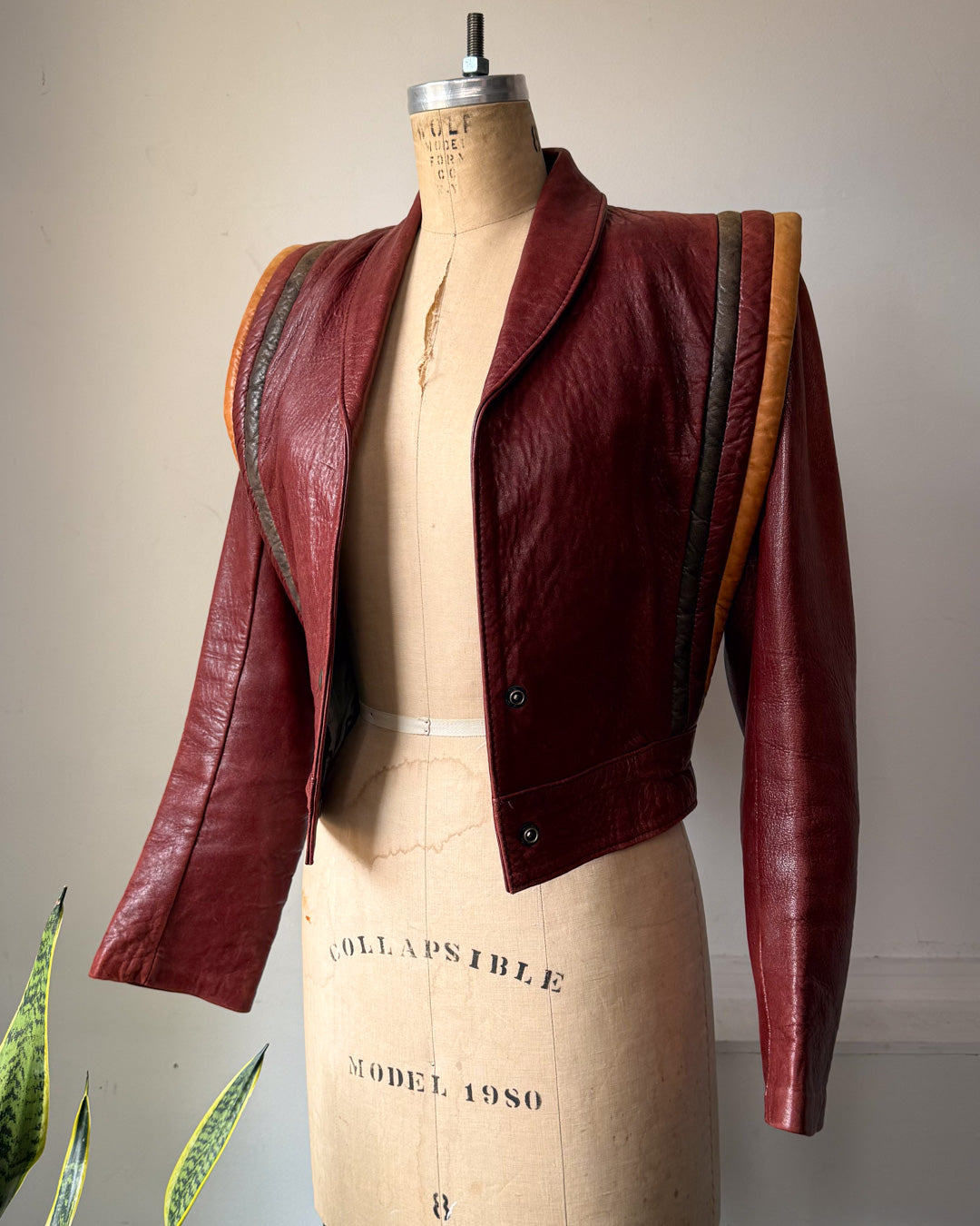 70s Futuristic Cropped Brick Red Leather Jacket / XS-S