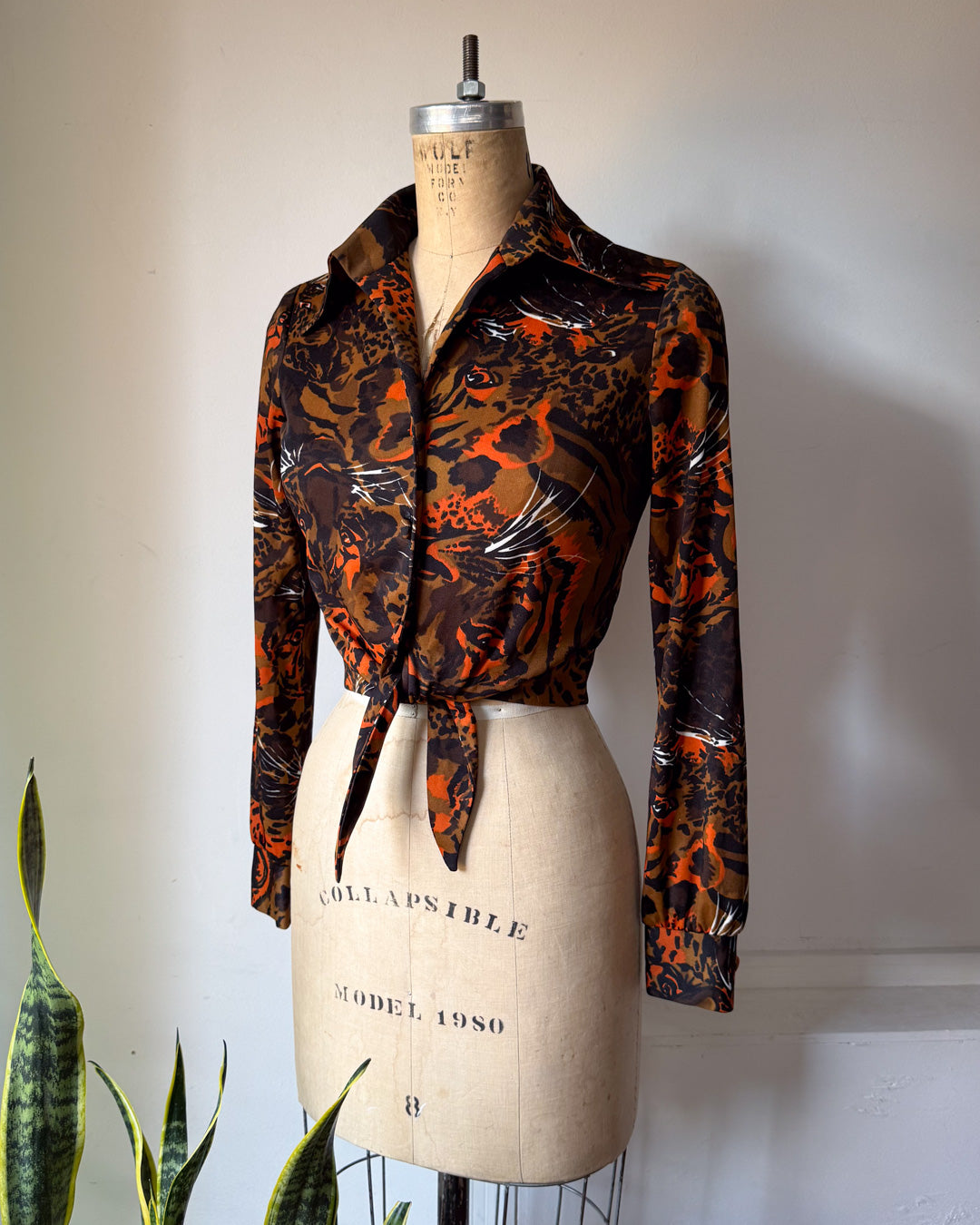 70s Jungle Cat Novelty Print Cropped Tie Top / S