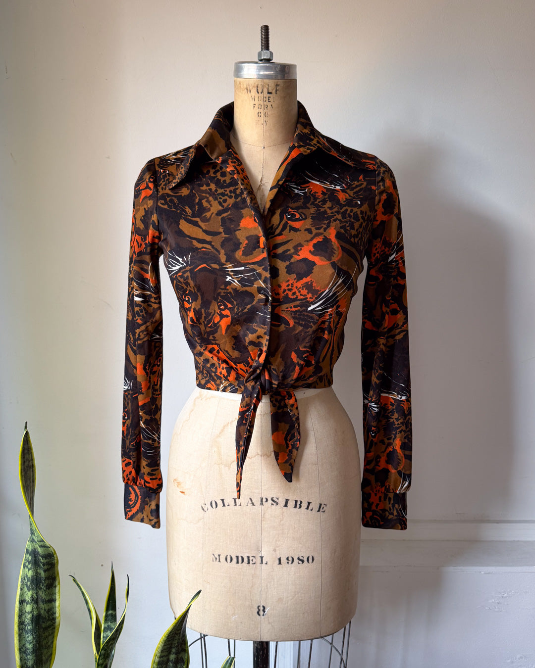 70s Jungle Cat Novelty Print Cropped Tie Top / S
