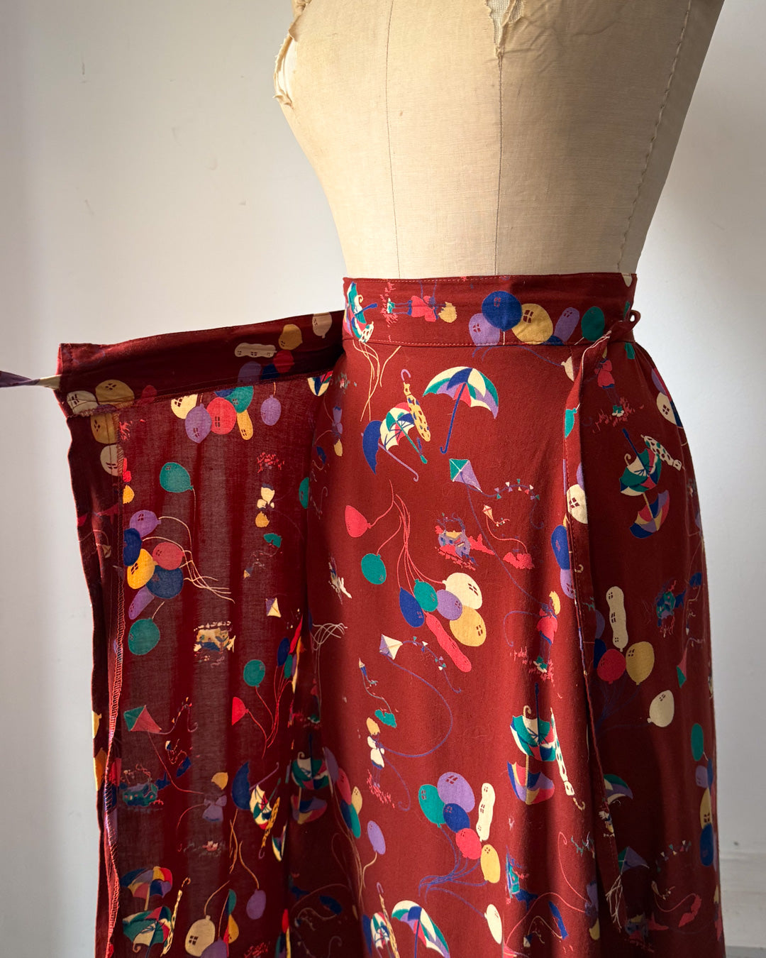 70s Novelty Balloon Print Midi Wrap Skirt / S-M