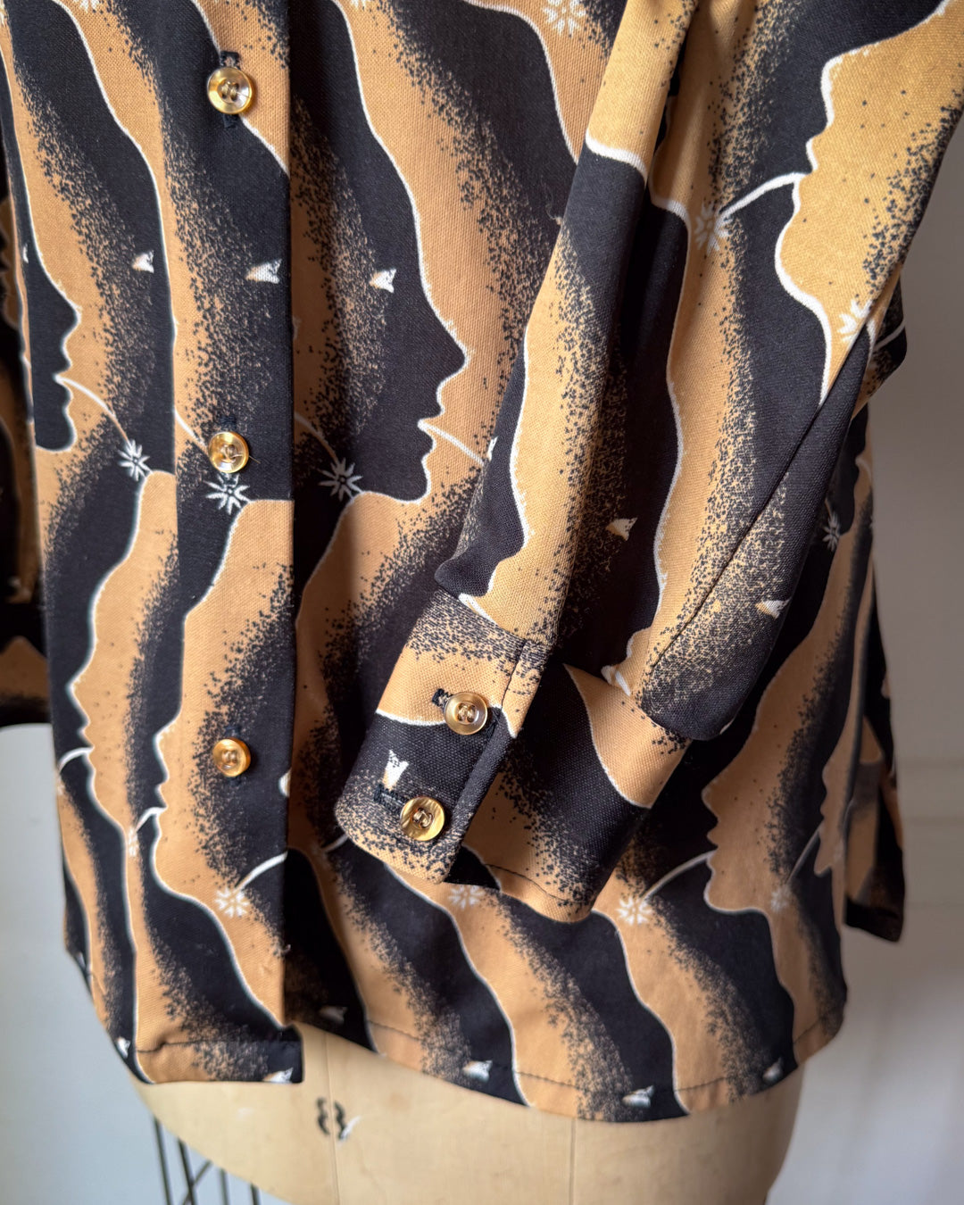 70s Pop Art Faces Novelty Print Shirt / XL
