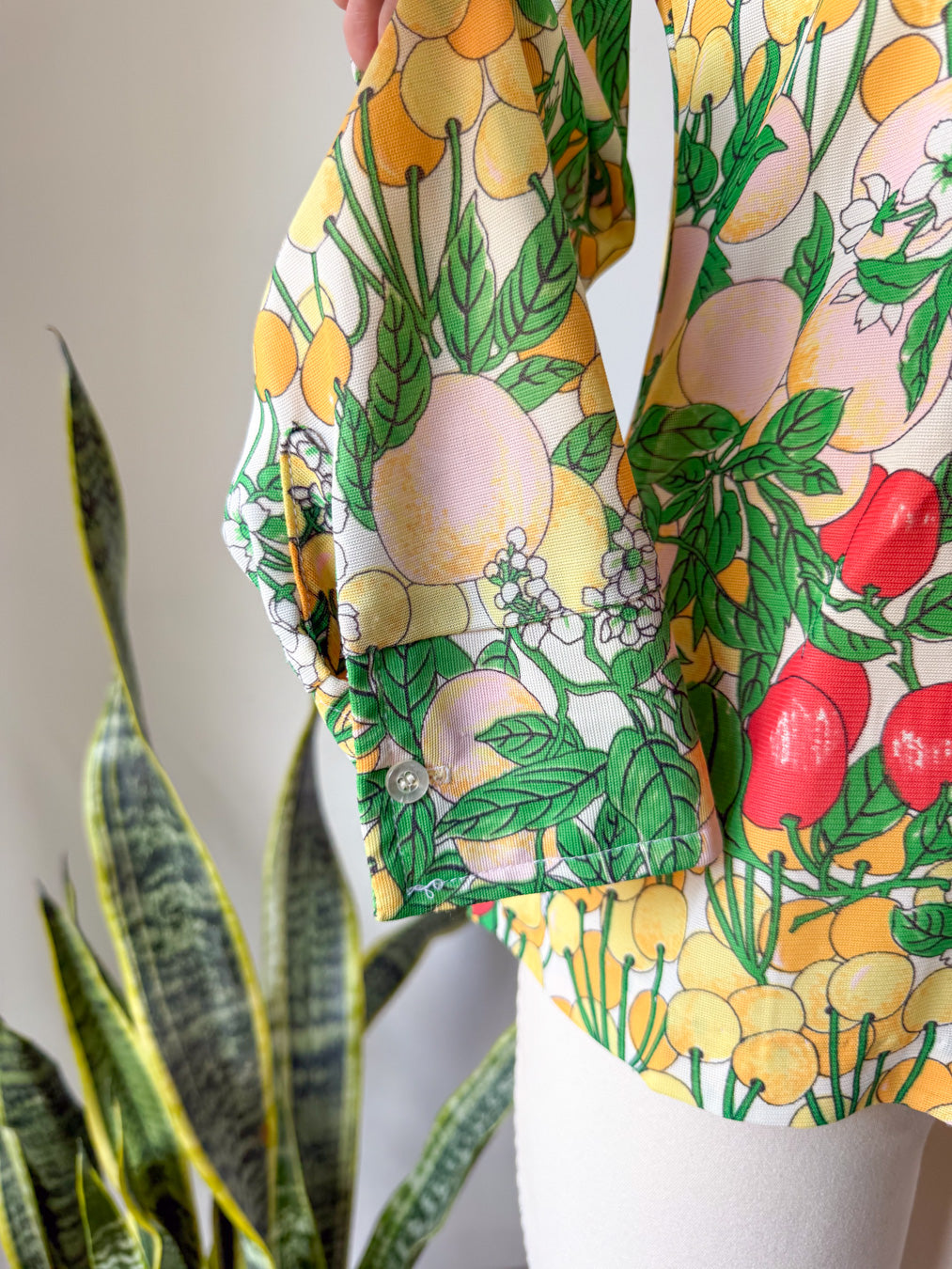 70s Botanical Fruit Shirt / M