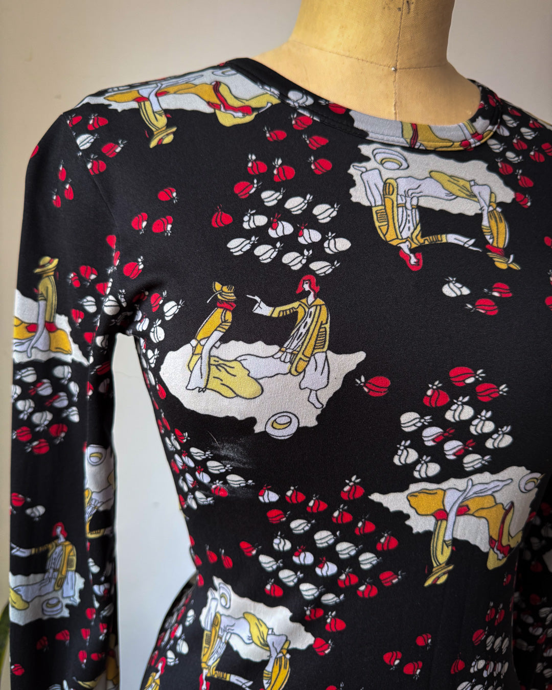 70s Novelty People Print Long Sleeve Knit Top / S