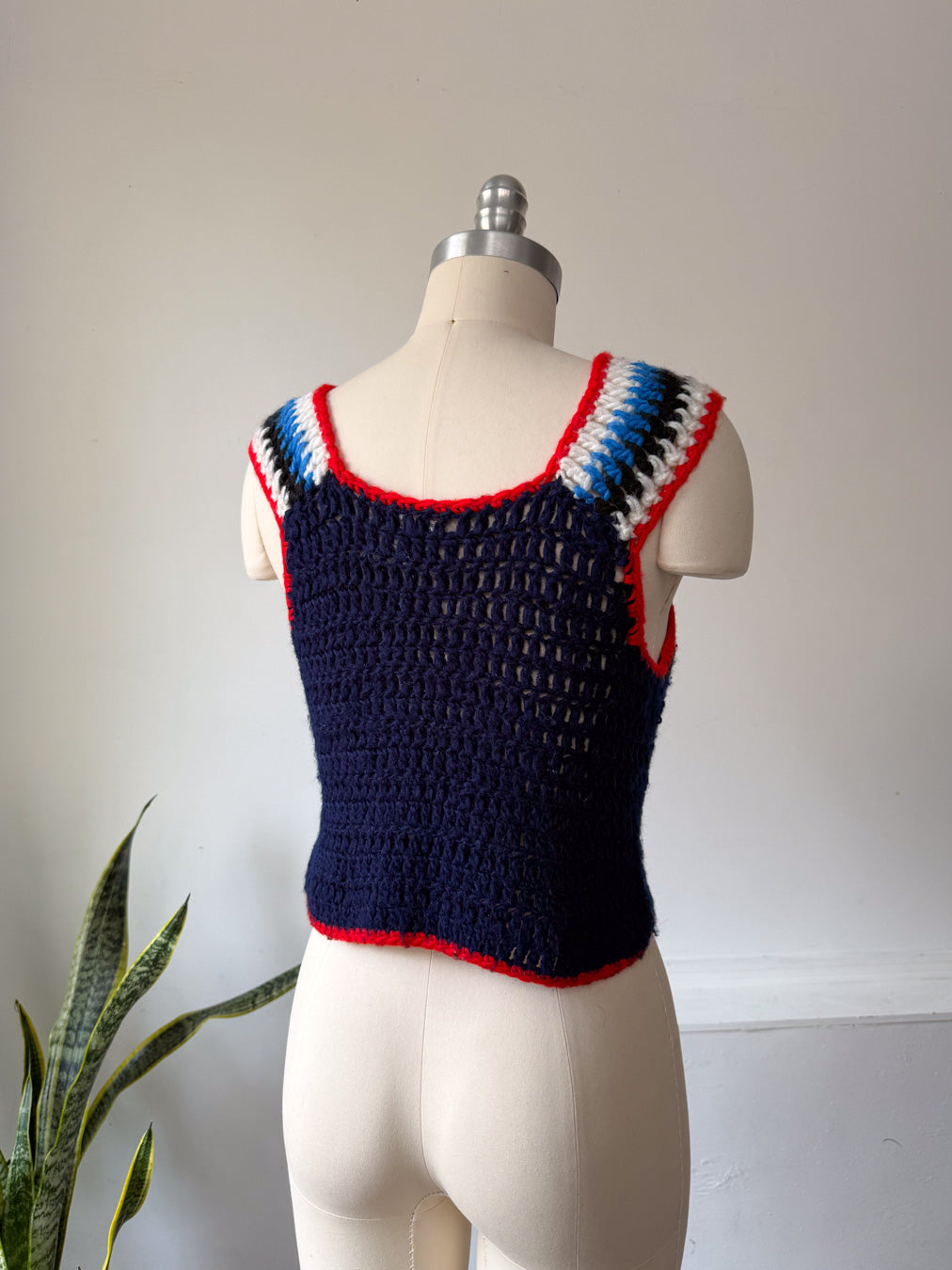 70s Rainbow Crochet Crop Top / XS-S