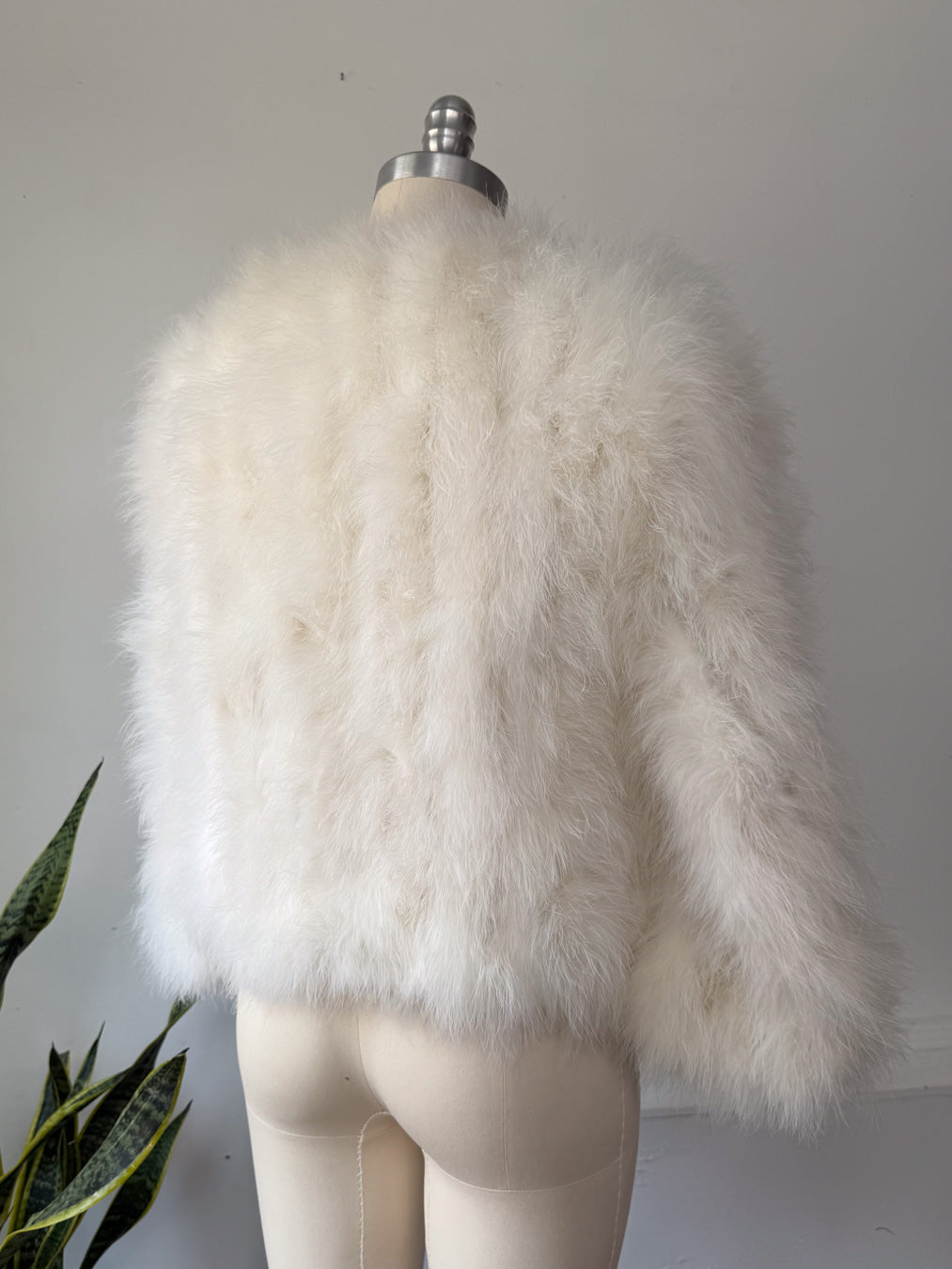 70s White Marabou Feather Jacket / S-M