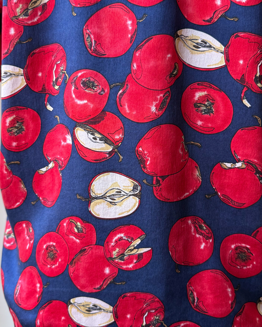 90s Nicole Miller Novelty Apple Print Silk Shirt / S-M