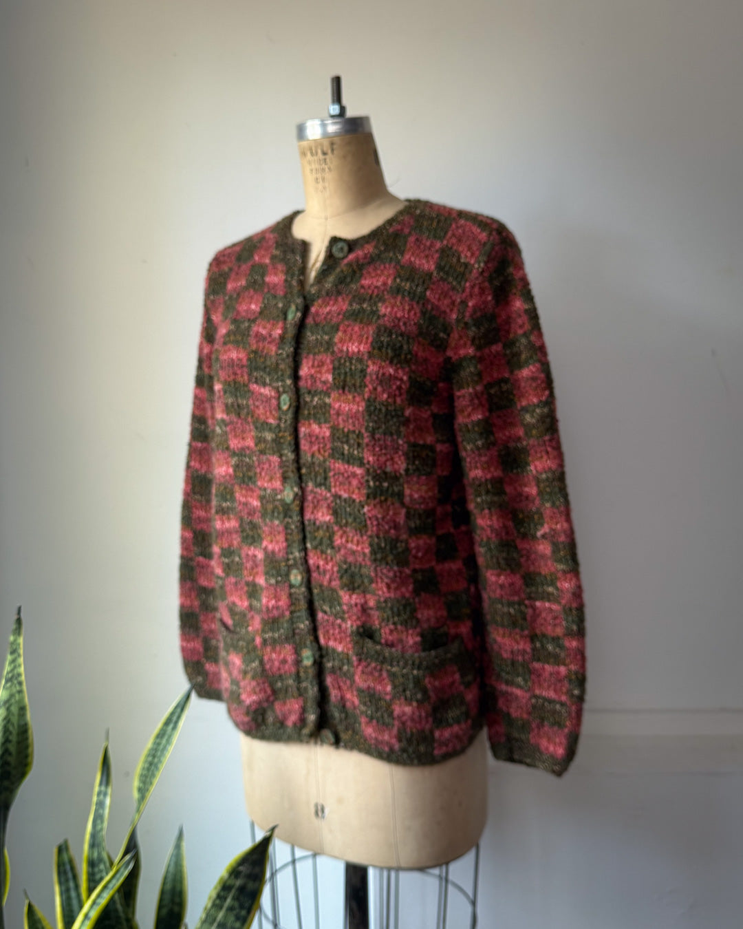 80s Hand Knit Checkered Cardigan / M