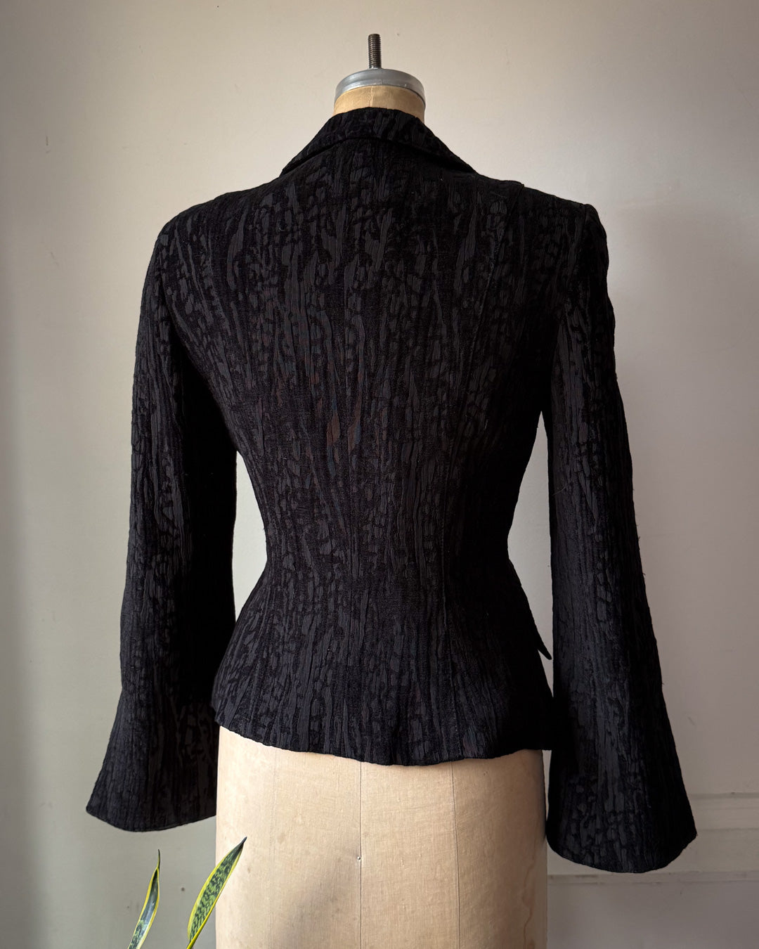 90s Alberto Makali Witchy Black Textured Flare Sleeve Blazer Jacket / S