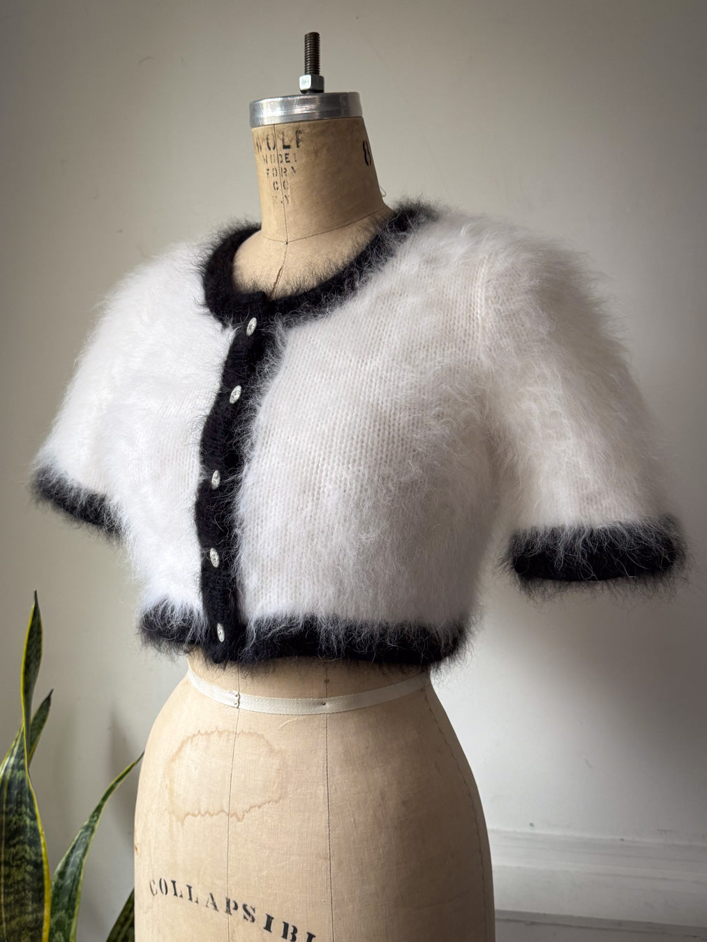 90s Jill Stuart 100% Angora Cropped Sweater / XS-S