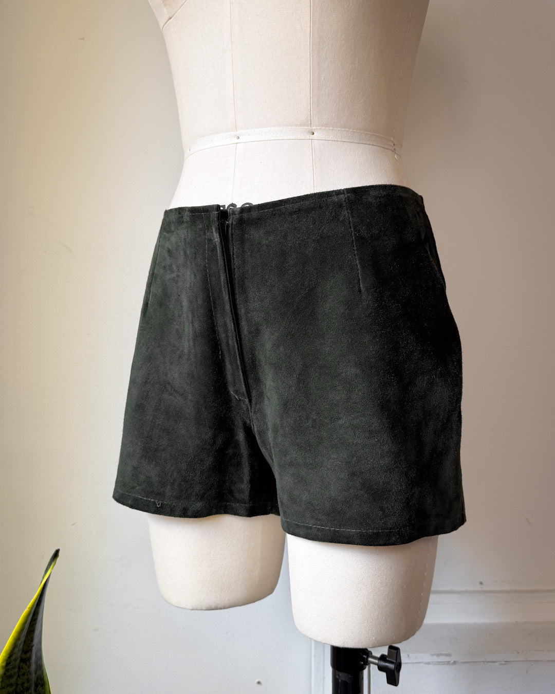 70s Forest Green Suede Leather Hot Pants Shorts / S