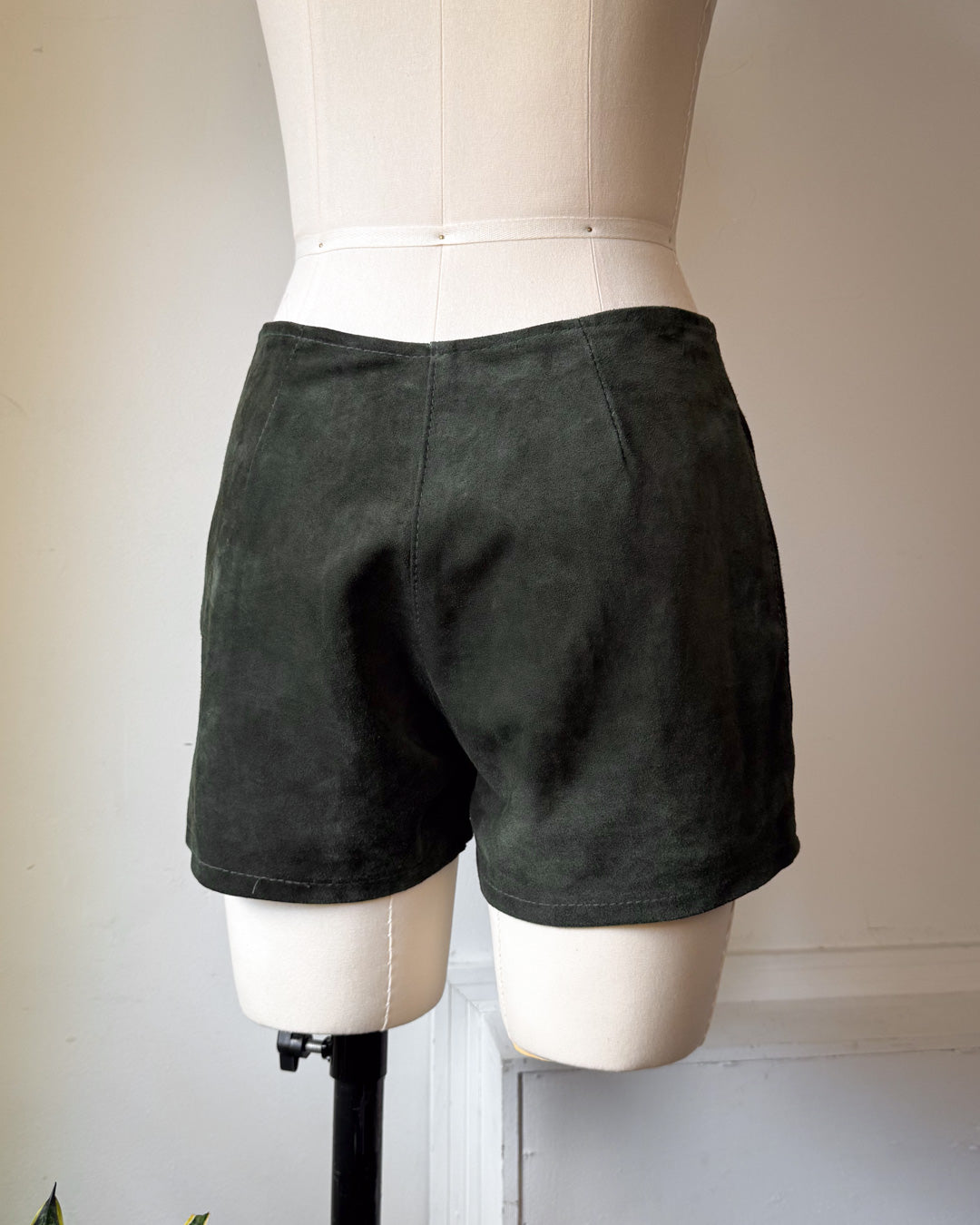 70s Forest Green Suede Leather Hot Pants Shorts / S