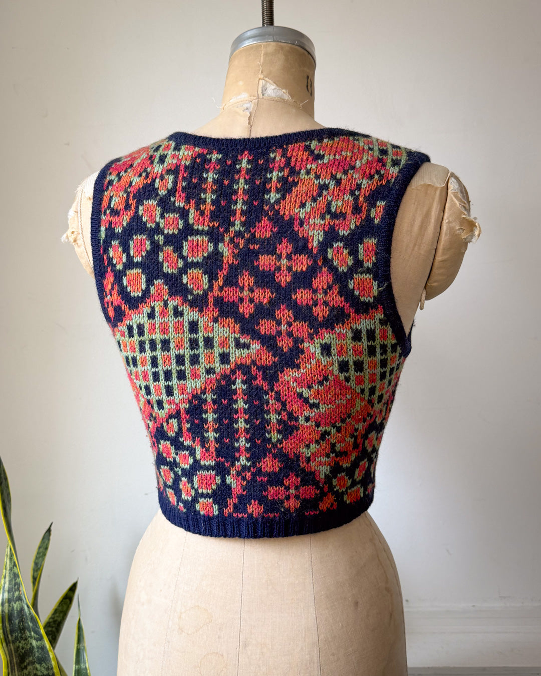 70s Colorful Crop Knit Sweater Vest / XS-S