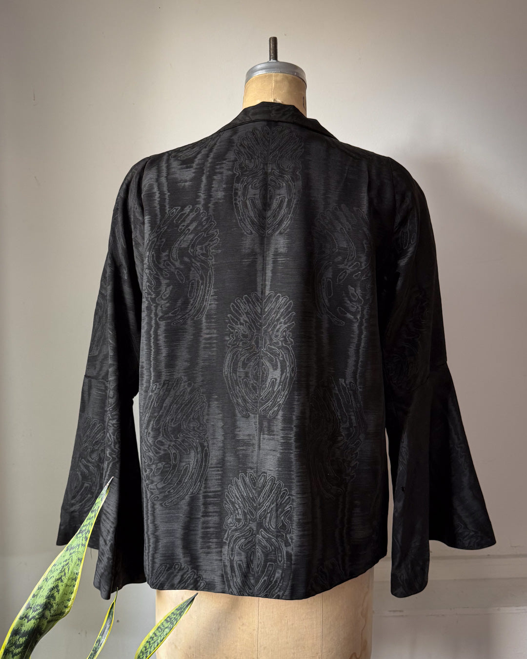 1920s Black Silk Moiré Flare Sleeve Mourning Jacket / S-M