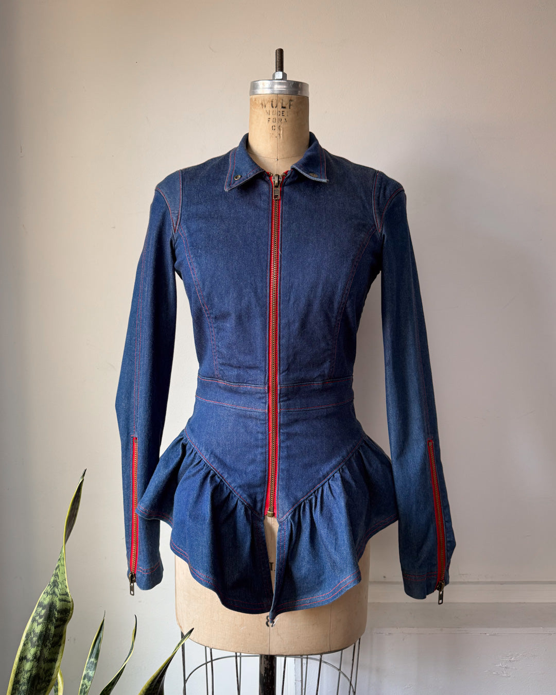 00s Betsey Johnson Blue Denim Ruffled Peplum Contrast Zipper Jacket  / S