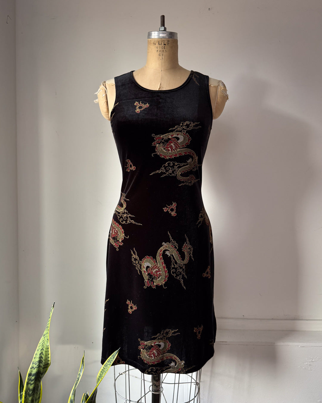 90s Black Velvet Dragon Motif Dress / S