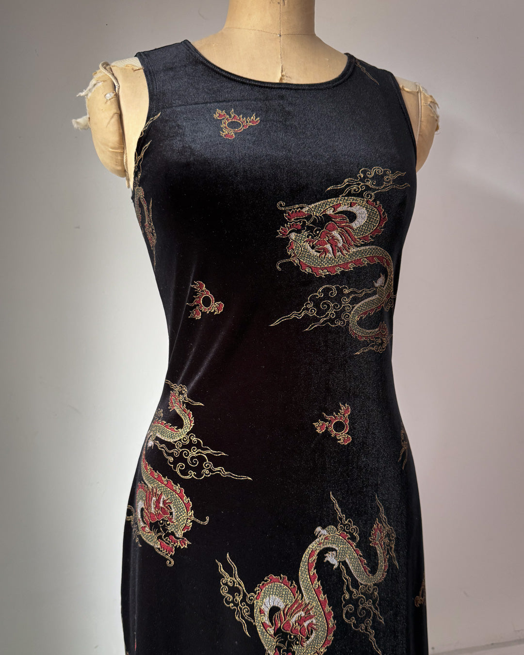 90s Black Velvet Dragon Motif Dress / S