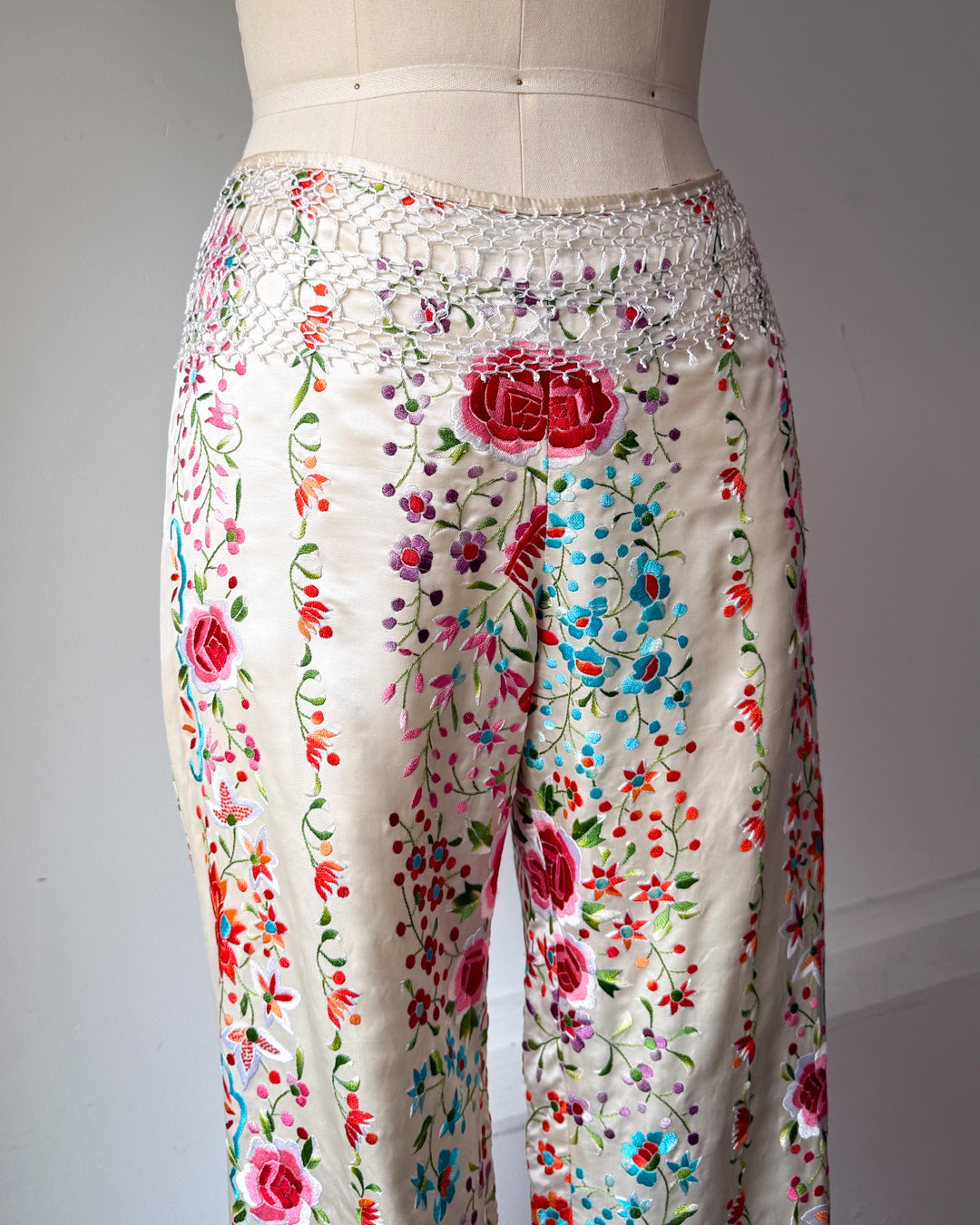 90s Norma Kamali Silk Piano Shawl Embroidered Pants / S
