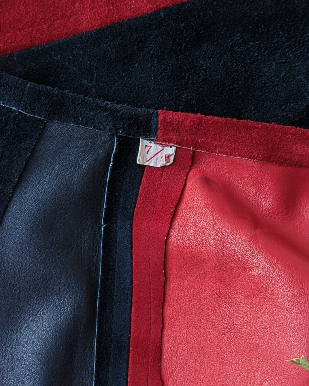 70s Two Tone Color Block Suede Skirt / XS-S