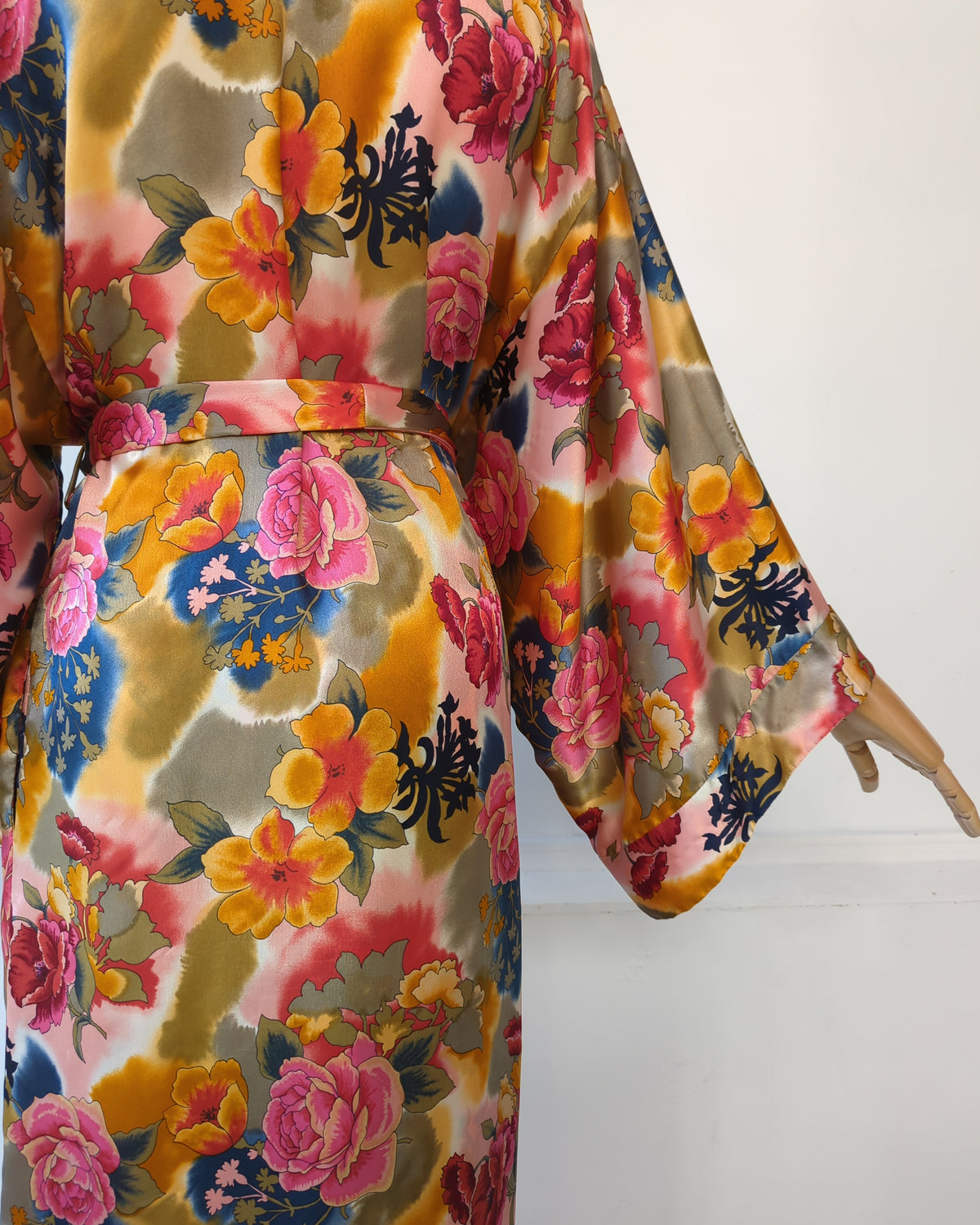90s Natori Silky Floral Robe & Bias Cut Slip Dress Lingerie Set / S