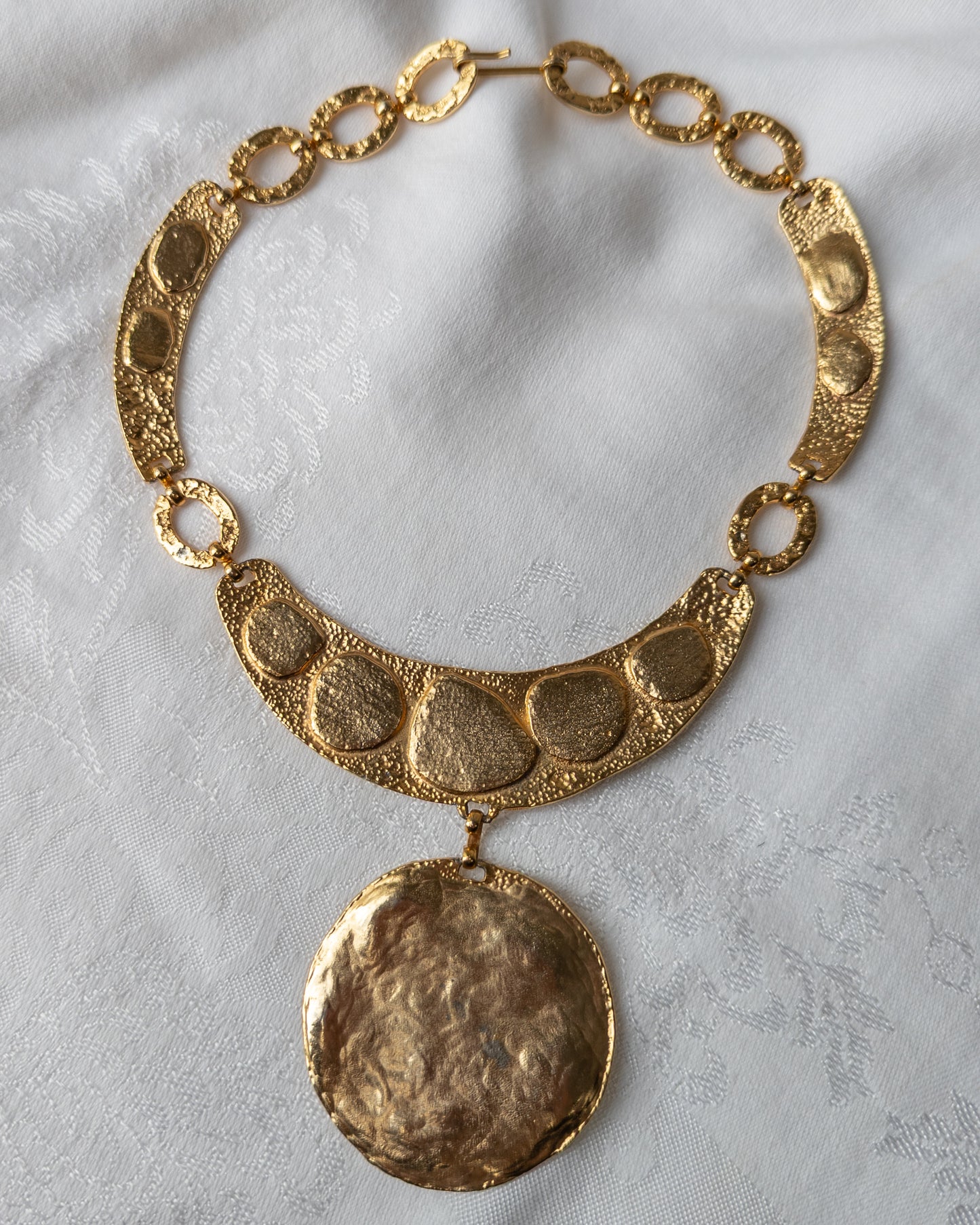 70s Hammered Gold Jade Chunk Statement Necklace