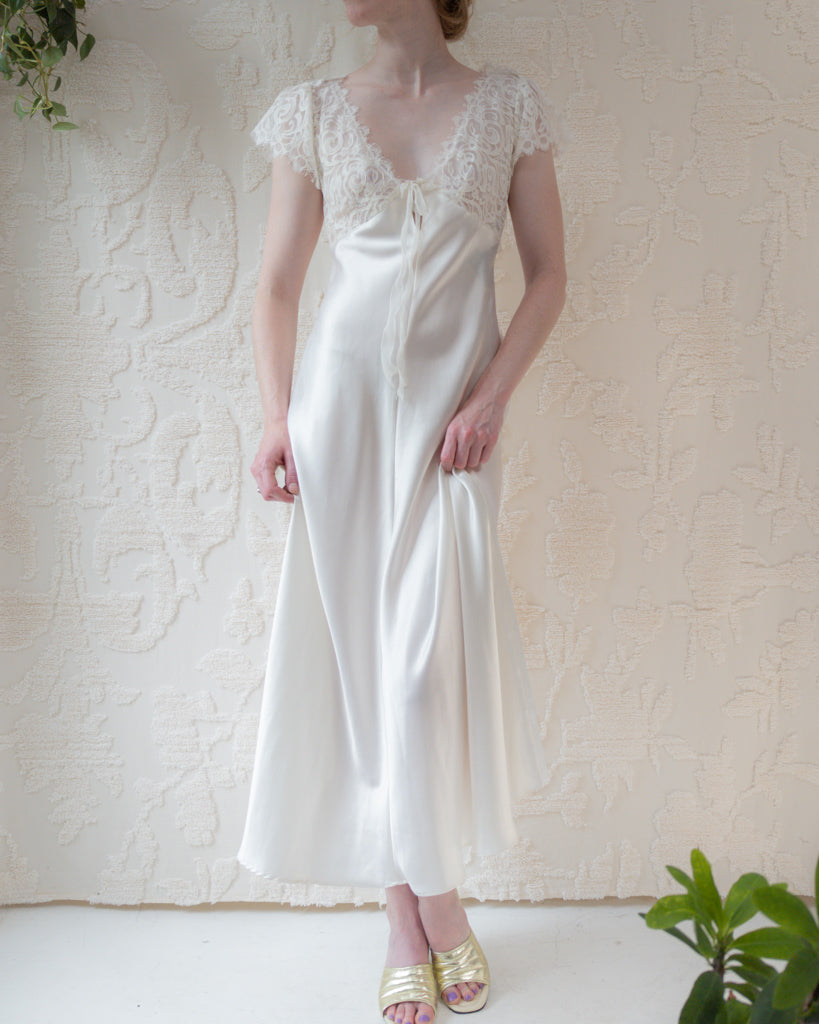 Vintage dior outlet nightgown